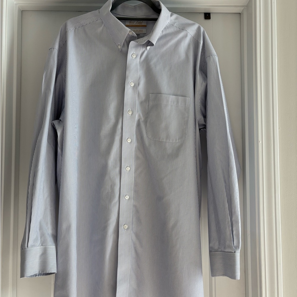 Roundtree & Yorke Light Blue Dress Shirt